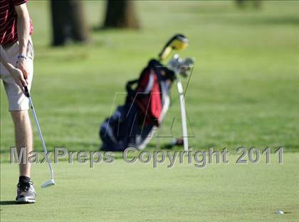 Thumbnail 1 in Lincoln vs. Des Moines East photogallery.
