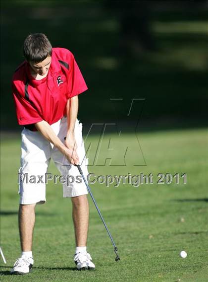 Thumbnail 3 in Lincoln vs. Des Moines East photogallery.