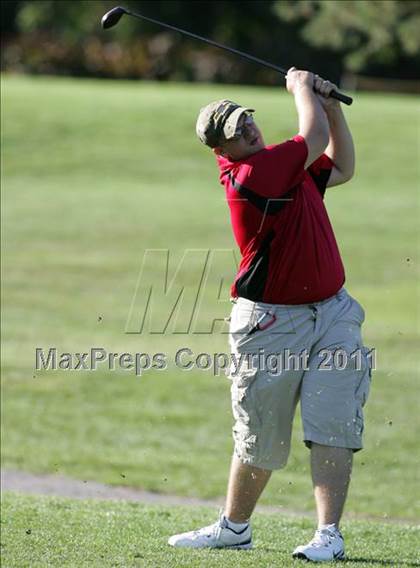 Thumbnail 2 in Lincoln vs. Des Moines East photogallery.
