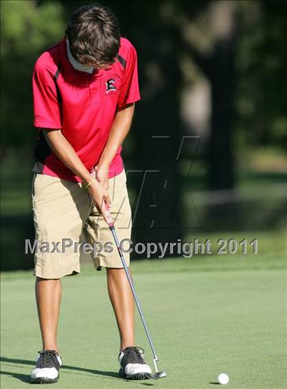 Thumbnail 1 in Lincoln vs. Des Moines East photogallery.