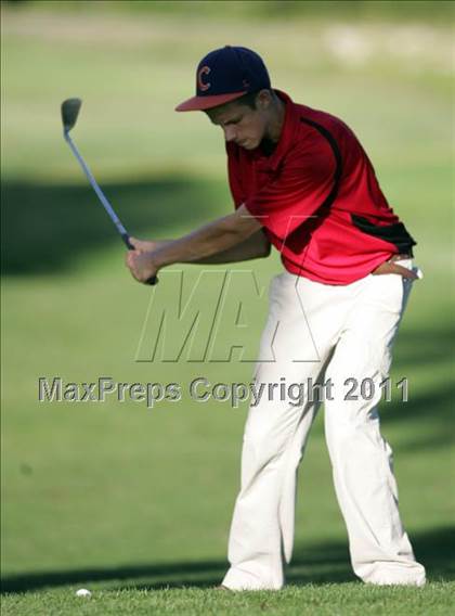 Thumbnail 1 in Lincoln vs. Des Moines East photogallery.