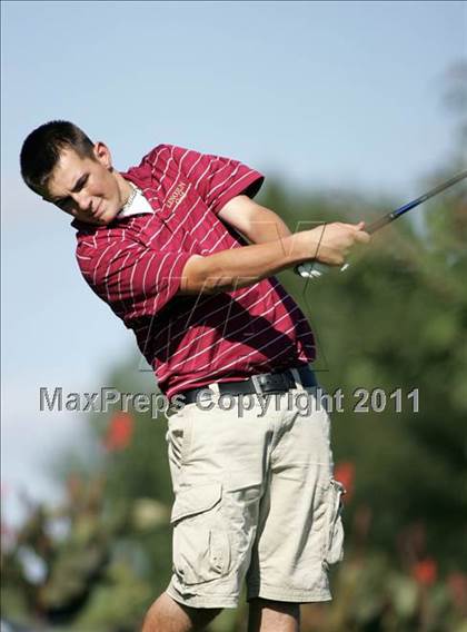 Thumbnail 2 in Lincoln vs. Des Moines East photogallery.