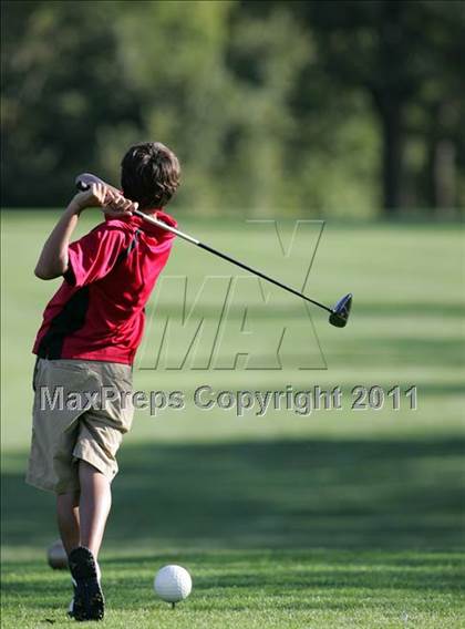 Thumbnail 3 in Lincoln vs. Des Moines East photogallery.