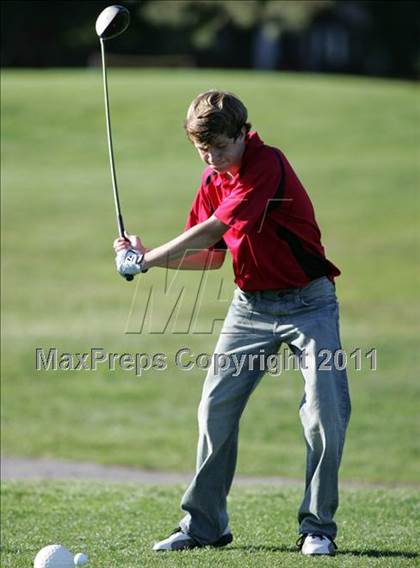 Thumbnail 3 in Lincoln vs. Des Moines East photogallery.