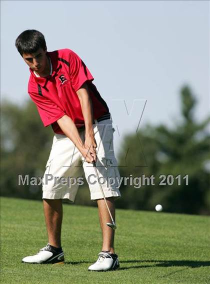 Thumbnail 3 in Lincoln vs. Des Moines East photogallery.