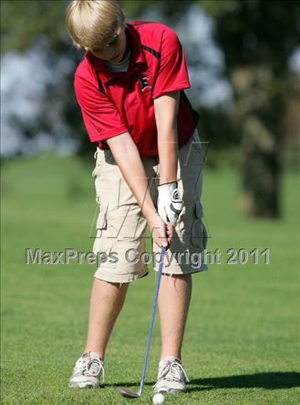 Thumbnail 1 in Lincoln vs. Des Moines East photogallery.
