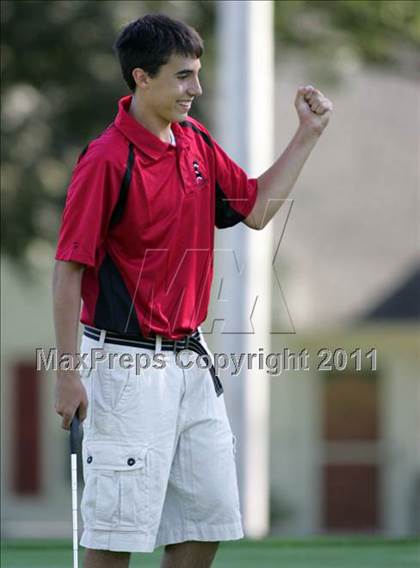 Thumbnail 2 in Lincoln vs. Des Moines East photogallery.