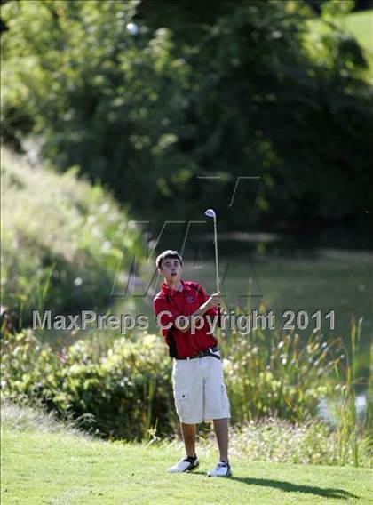 Thumbnail 3 in Lincoln vs. Des Moines East photogallery.