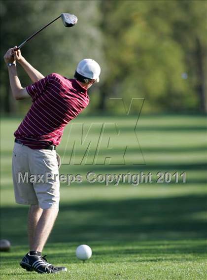 Thumbnail 3 in Lincoln vs. Des Moines East photogallery.