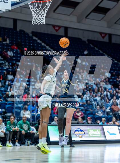 Thumbnail 2 in LANGSTON HUGHES vs. RIVER RIDGE (GHSA 5A FINALS) photogallery.