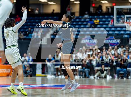 Thumbnail 3 in LANGSTON HUGHES vs. RIVER RIDGE (GHSA 5A FINALS) photogallery.
