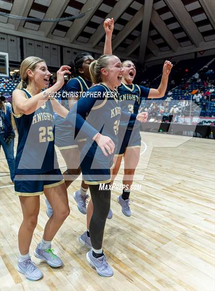 Thumbnail 2 in LANGSTON HUGHES vs. RIVER RIDGE (GHSA 5A FINALS) photogallery.