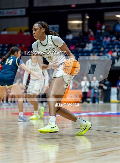 Thumbnail 3 in LANGSTON HUGHES vs. RIVER RIDGE (GHSA 5A FINALS) photogallery.