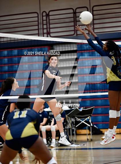 Thumbnail 1 in Boca Ciega @ Palm Harbor University photogallery.