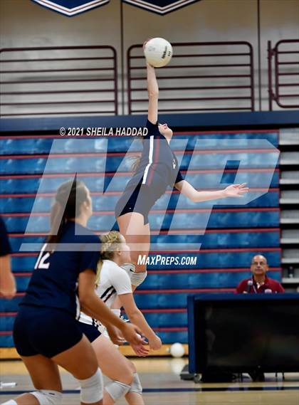 Thumbnail 2 in Boca Ciega @ Palm Harbor University photogallery.