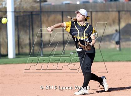 Thumbnail 1 in Mountain View vs. Thompson Valley (CHSAA 4A Quarterfinal Playoff) photogallery.