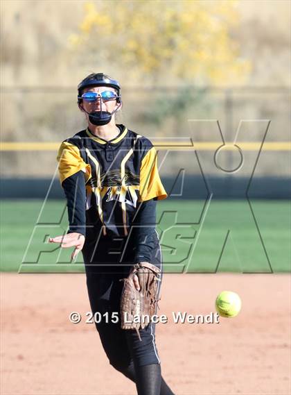 Thumbnail 1 in Mountain View vs. Thompson Valley (CHSAA 4A Quarterfinal Playoff) photogallery.