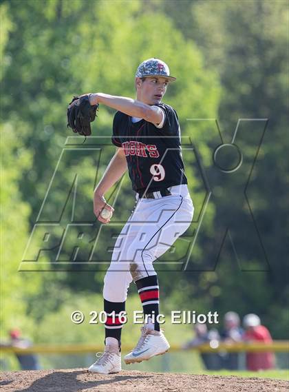 Thumbnail 2 in Wilmington Area vs Franklin (PIAA D10 AA 1st Round) photogallery.