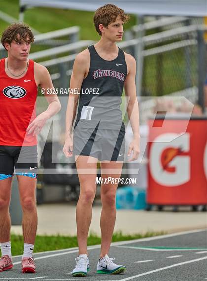 Thumbnail 2 in Cooper Dragon Invitational (3200M) photogallery.