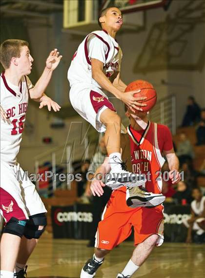 Thumbnail 3 in Newton North vs Boston College High (Comcast Officials Board 27 Tournament)  photogallery.