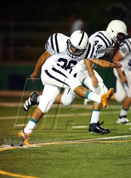 Thumbnail 1 in Sheldon vs. Lodi photogallery.