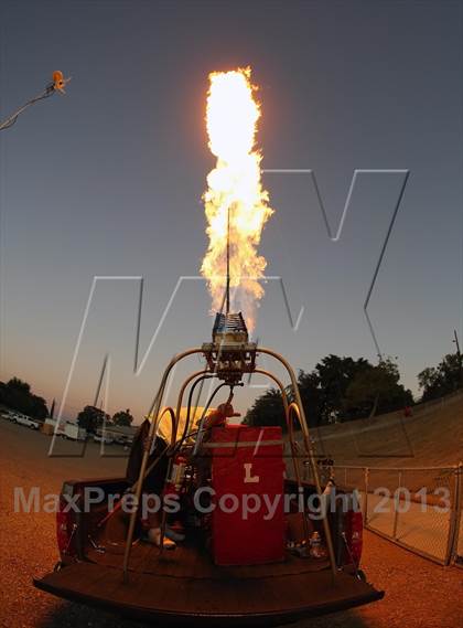 Thumbnail 1 in Sheldon vs. Lodi photogallery.
