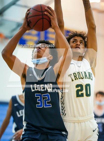 Thumbnail 2 in Legend vs Aurora Central photogallery.