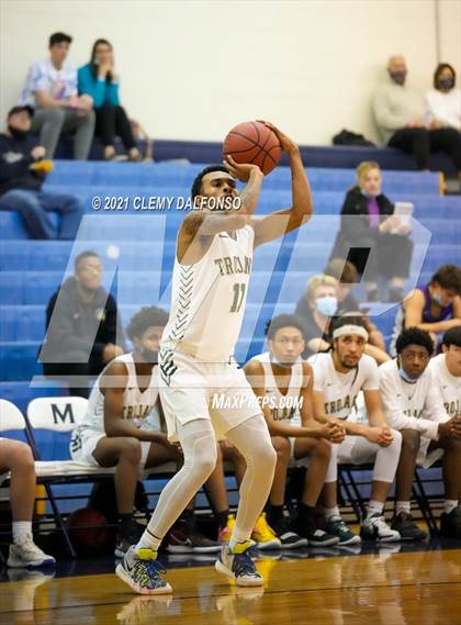 Thumbnail 3 in Legend vs Aurora Central photogallery.