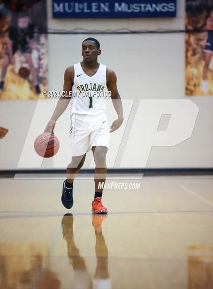 Thumbnail 2 in Legend vs Aurora Central photogallery.