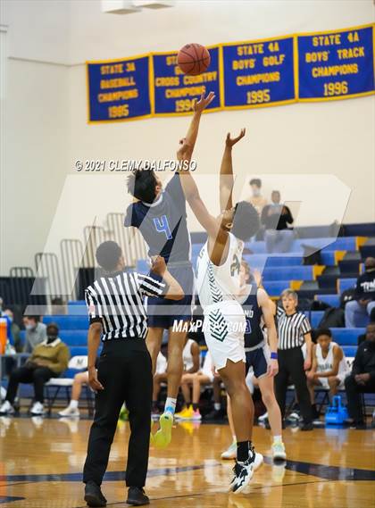 Thumbnail 1 in Legend vs Aurora Central photogallery.