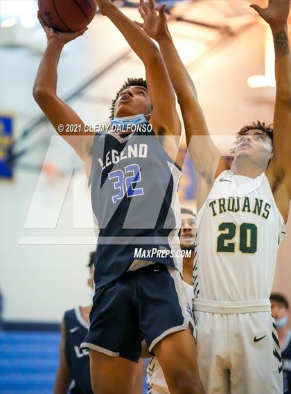 Thumbnail 1 in Legend vs Aurora Central photogallery.