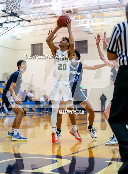 Thumbnail 3 in Legend vs Aurora Central photogallery.