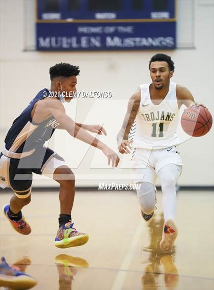 Thumbnail 2 in Legend vs Aurora Central photogallery.