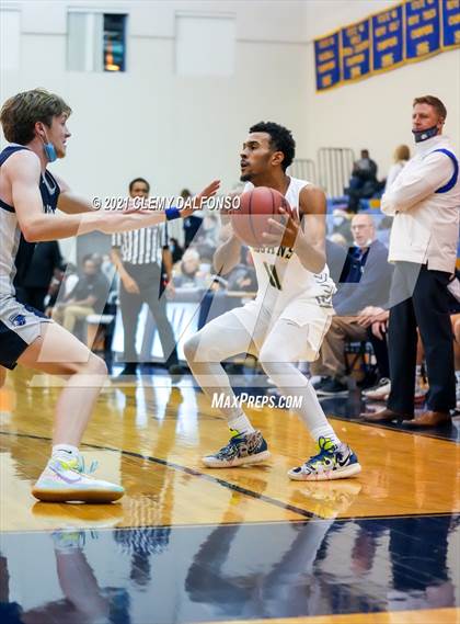 Thumbnail 2 in Legend vs Aurora Central photogallery.