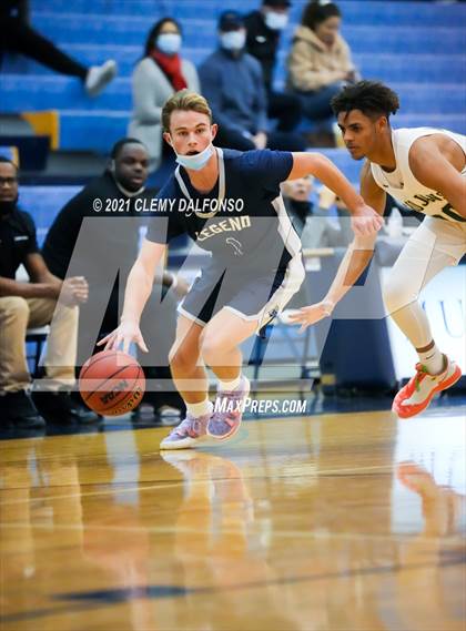 Thumbnail 3 in Legend vs Aurora Central photogallery.