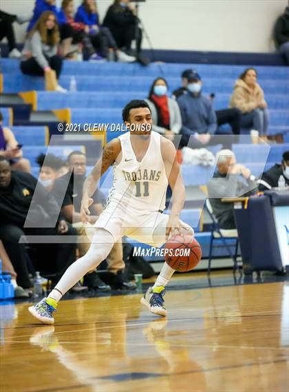 Thumbnail 2 in Legend vs Aurora Central photogallery.