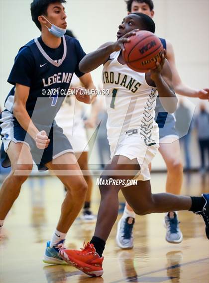 Thumbnail 1 in Legend vs Aurora Central photogallery.