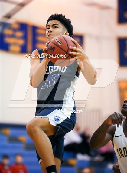 Thumbnail 3 in Legend vs Aurora Central photogallery.