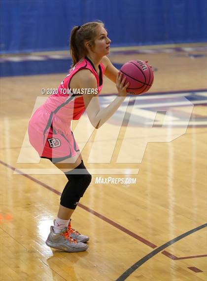 Thumbnail 2 in Charlotte Christian @ Providence Day photogallery.