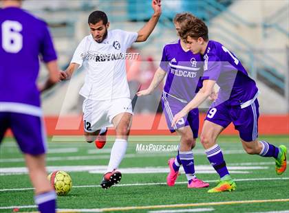 Thumbnail 3 in Lynnwood vs. Oak Harbor photogallery.