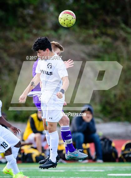 Thumbnail 2 in Lynnwood vs. Oak Harbor photogallery.