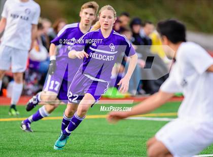 Thumbnail 1 in Lynnwood vs. Oak Harbor photogallery.