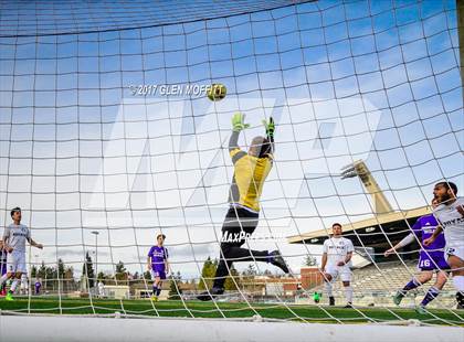 Thumbnail 1 in Lynnwood vs. Oak Harbor photogallery.