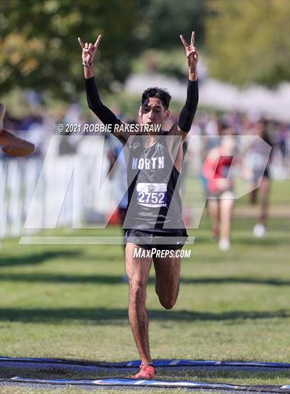 Thumbnail 1 in UIL Cross Country 6A Finals (5K) photogallery.