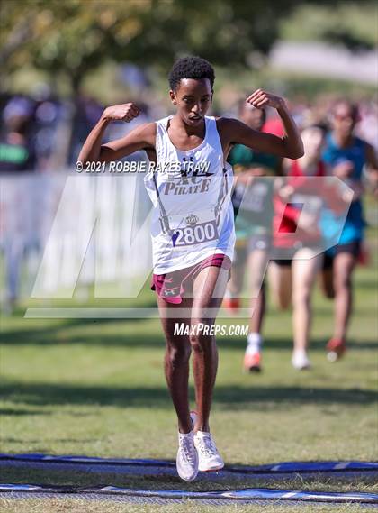 Thumbnail 2 in UIL Cross Country 6A Finals (5K) photogallery.