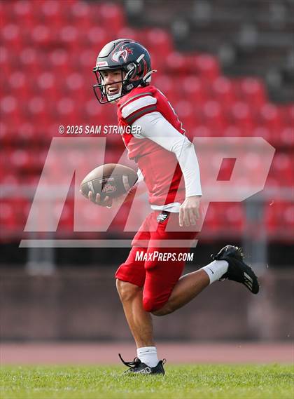 Thumbnail 2 in Washington vs. Balboa (CIF SF Final) photogallery.