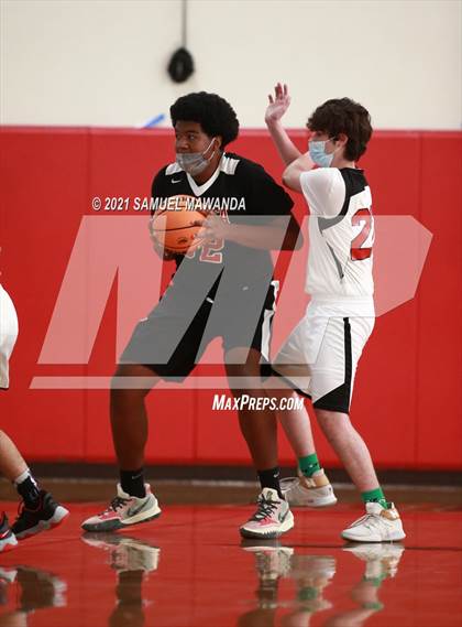 Thumbnail 2 in Arleta vs Waverly (2021 Burroughs varsity Tournament) photogallery.
