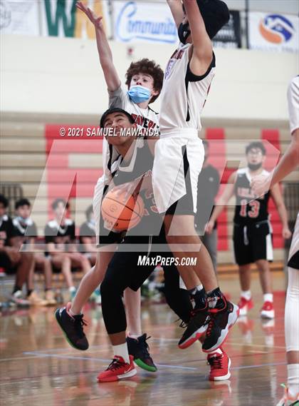 Thumbnail 1 in Arleta vs Waverly (2021 Burroughs varsity Tournament) photogallery.