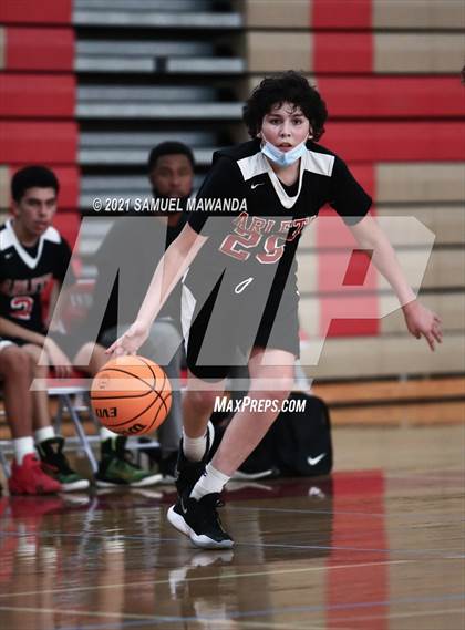 Thumbnail 3 in Arleta vs Waverly (2021 Burroughs varsity Tournament) photogallery.