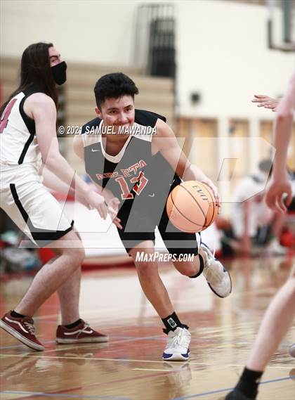 Thumbnail 3 in Arleta vs Waverly (2021 Burroughs varsity Tournament) photogallery.